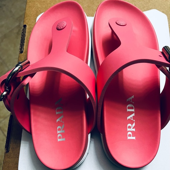 Prada “Fussbet” Thong Lug Sole Slides 38 New - Picture 5 of 8